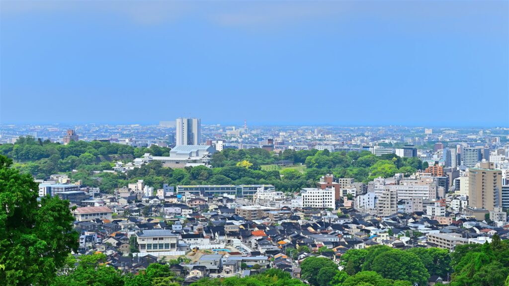 高台から見た石川県金沢市の街並み