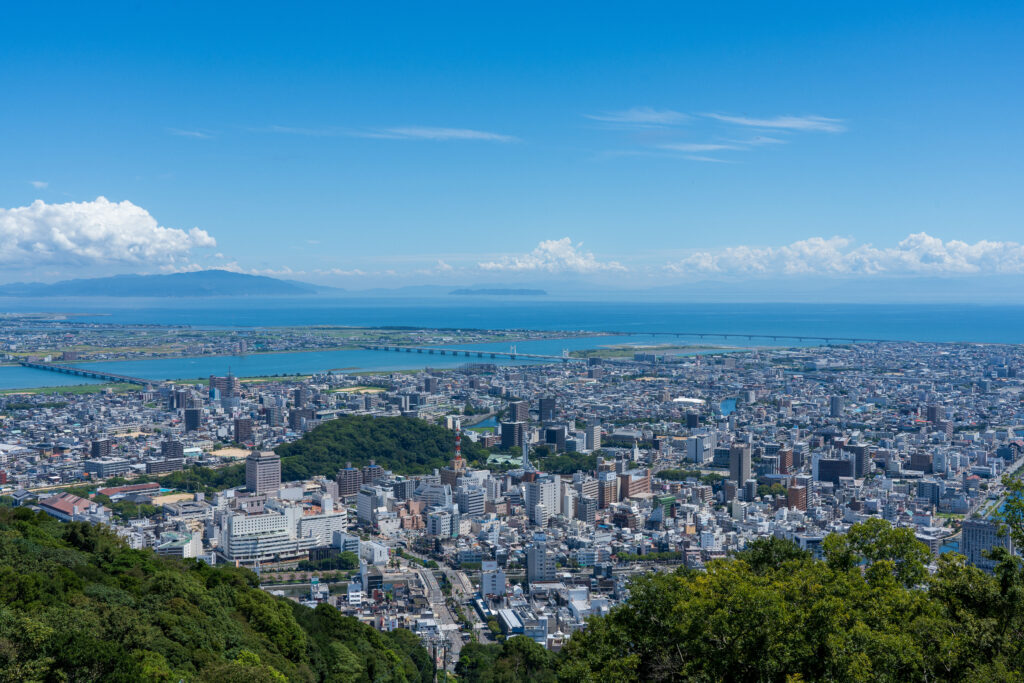 眉山から見た徳島県徳島市の街並み
