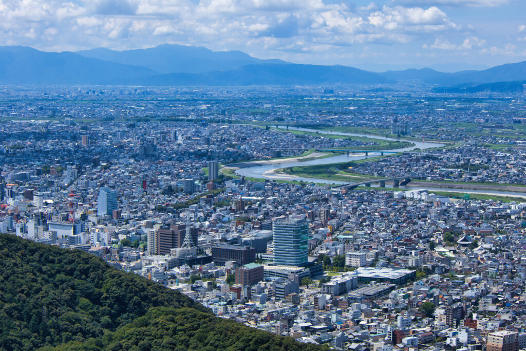 金華山から見た岐阜県岐阜市の街並み