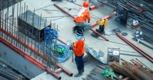 広角建設現場（経営業務管理責任者要件イメージ）