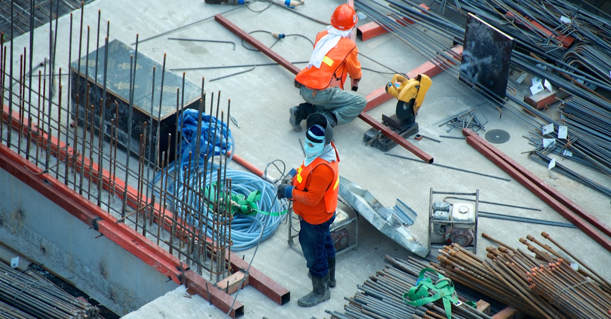 広角建設現場（経営業務管理責任者要件イメージ）